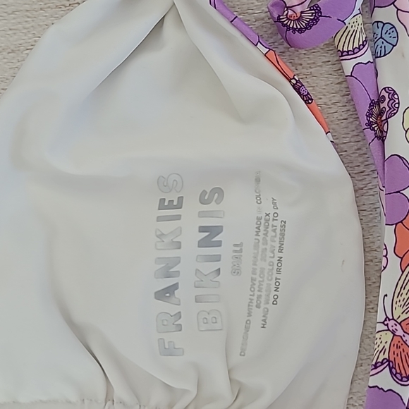 Frankie's Bikinis Gabe Mariposa Set - Picture 9 of 10